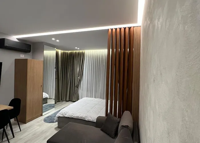 Premium * Golem (Tirana)